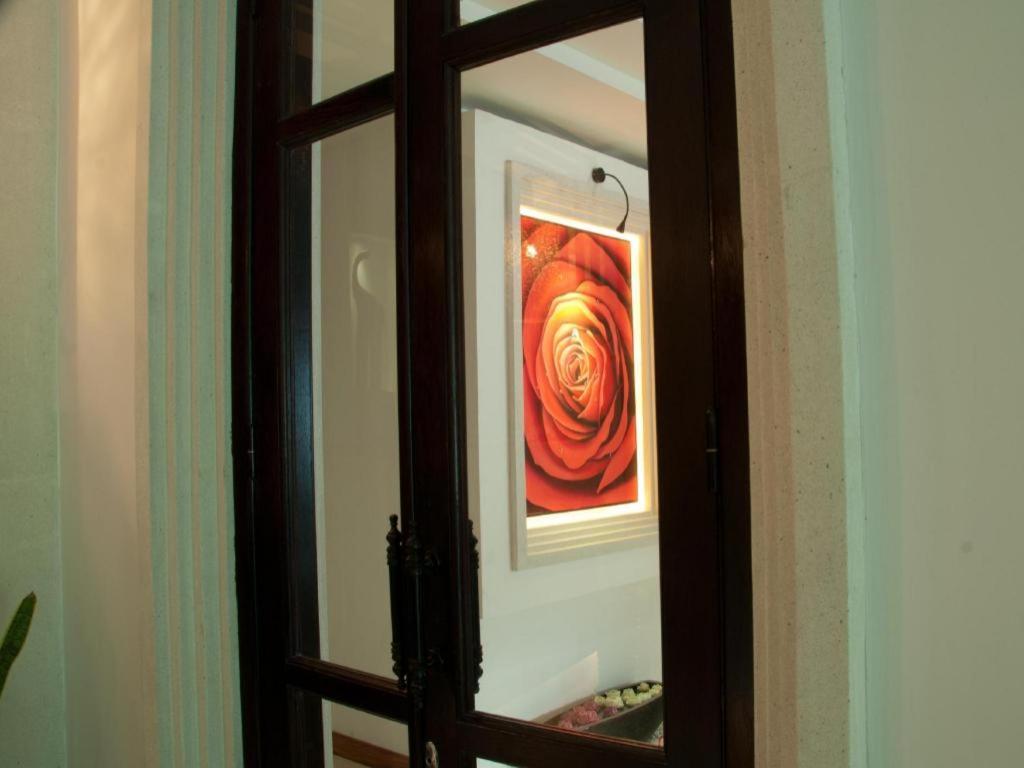 La Rose Boutique Hotel & Spa Phnom Penh Exterior foto